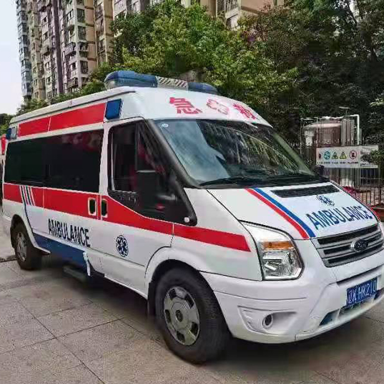 桐梓长途救护车护送病人返乡